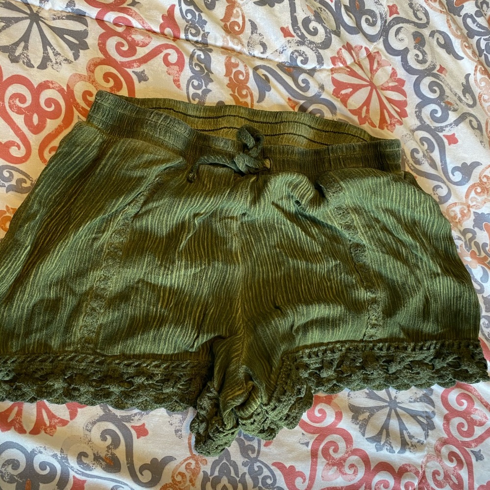 Loose green shorts